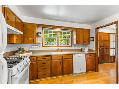 796 SW Mill Street Dallas OR 97338