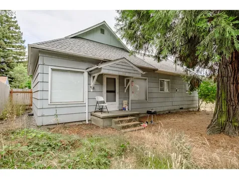 794 14th Street Ne Salem OR 97301