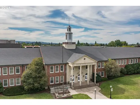 794 14th Street Ne Salem OR 97301