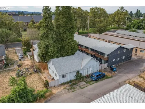 794 14th Street Ne Salem OR 97301