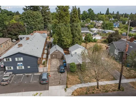 794 14th Street Ne Salem OR 97301