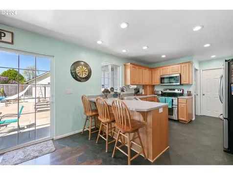 1251 Frogs Leap Lane Eugene OR 97404
