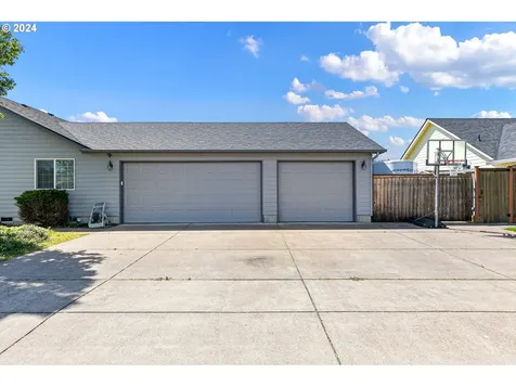 1251 Frogs Leap Lane Eugene OR 97404