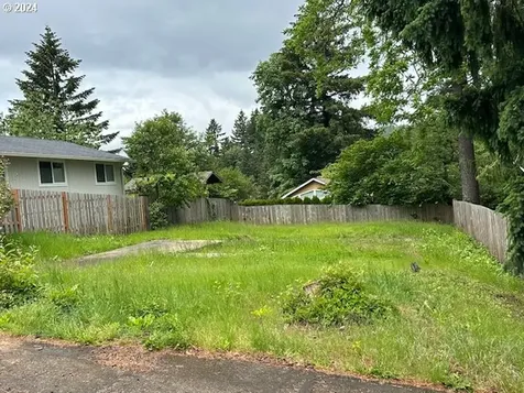 1739 Sw Logan Street Portland OR 97219