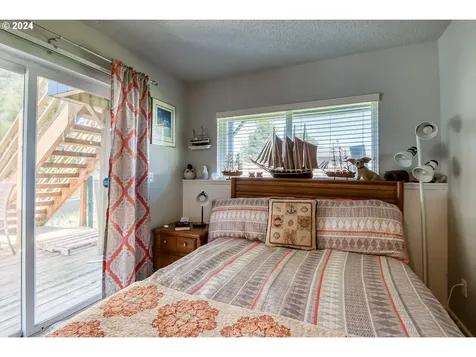 435 Se Inlet Avenue Lincoln City OR 97367