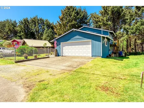 435 Se Inlet Avenue Lincoln City OR 97367