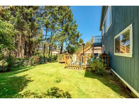 435 Se Inlet Avenue Lincoln City OR 97367