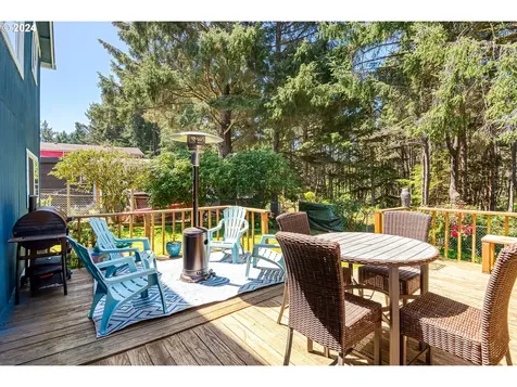 435 Se Inlet Avenue Lincoln City OR 97367