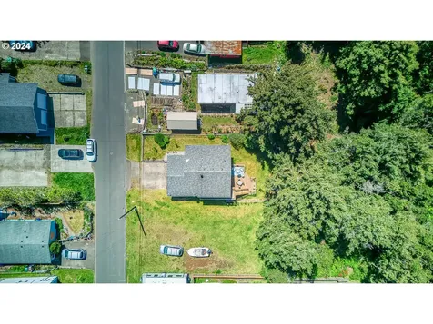 435 Se Inlet Avenue Lincoln City OR 97367