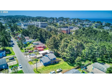 435 Se Inlet Avenue Lincoln City OR 97367