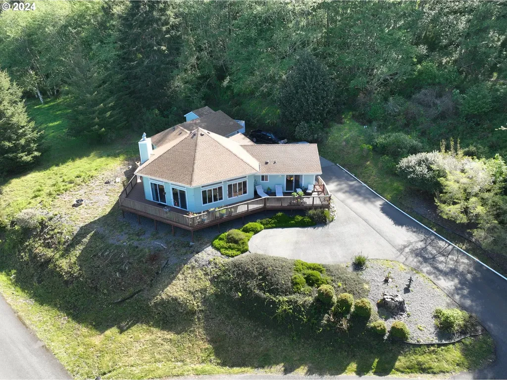 16709 Crown Terrace Road Brookings OR 97415