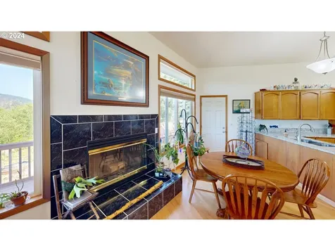 16709 Crown Terrace Road Brookings OR 97415