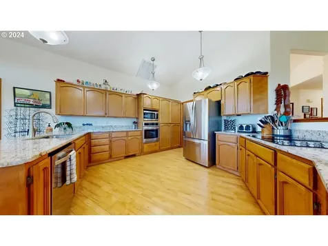16709 Crown Terrace Road Brookings OR 97415