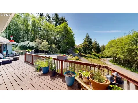 16709 Crown Terrace Road Brookings OR 97415