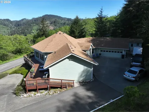 16709 Crown Terrace Road Brookings OR 97415