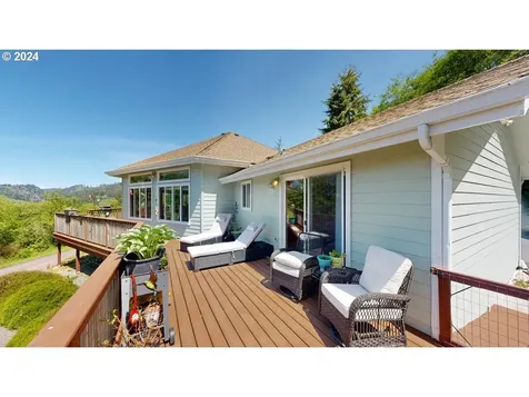 16709 Crown Terrace Road Brookings OR 97415
