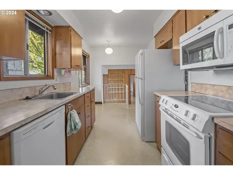 13740 Sw Bonnie Brae Court Beaverton OR 97005