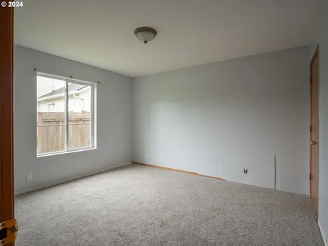 1562 S Ivy Street Cornelius OR 97113