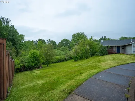 1562 S Ivy Street Cornelius OR 97113