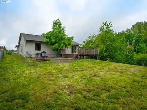 1562 S Ivy Street Cornelius OR 97113