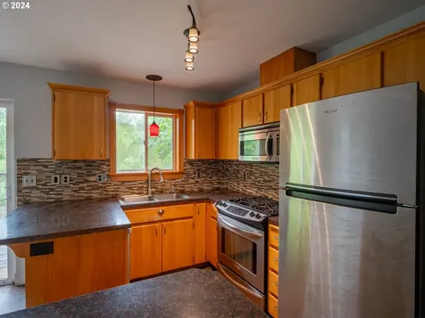 1562 S Ivy Street Cornelius OR 97113
