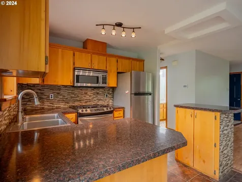 1562 S Ivy Street Cornelius OR 97113