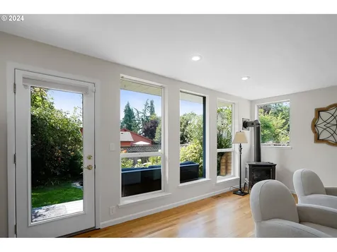 1242 NW Hillcrest Drive Corvallis OR 97330