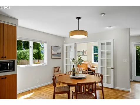 1242 NW Hillcrest Drive Corvallis OR 97330