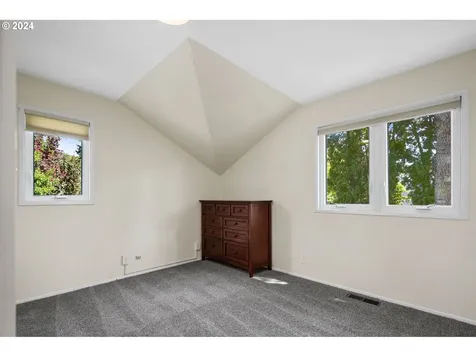 1242 NW Hillcrest Drive Corvallis OR 97330