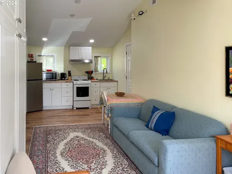 1242 NW Hillcrest Drive Corvallis OR 97330