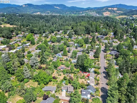 1242 NW Hillcrest Drive Corvallis OR 97330