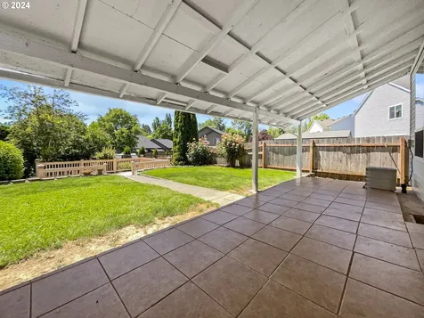 4568 Se 21st Terrace Gresham OR 97080