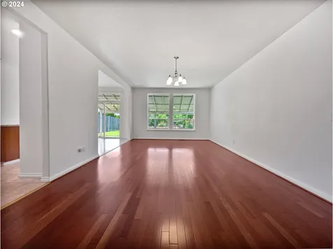4568 Se 21st Terrace Gresham OR 97080