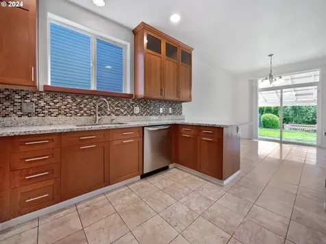 4568 Se 21st Terrace Gresham OR 97080
