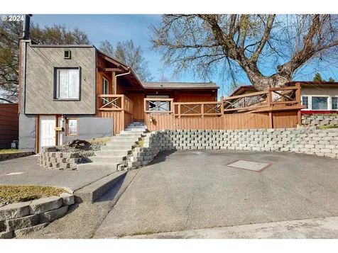 1221 Nw Despain Avenue Pendleton OR 97801