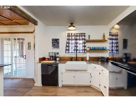 1221 Nw Despain Avenue Pendleton OR 97801