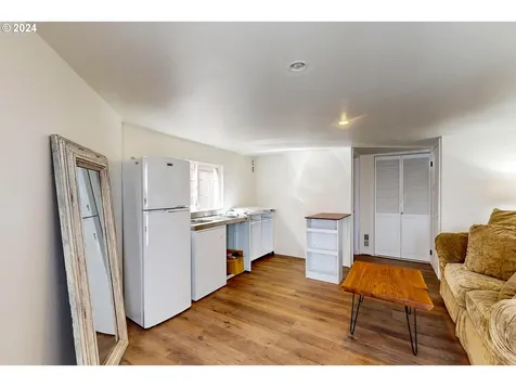 1221 Nw Despain Avenue Pendleton OR 97801