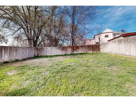 1221 Nw Despain Avenue Pendleton OR 97801