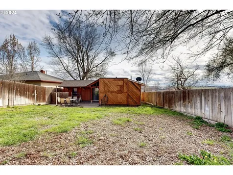 1221 Nw Despain Avenue Pendleton OR 97801