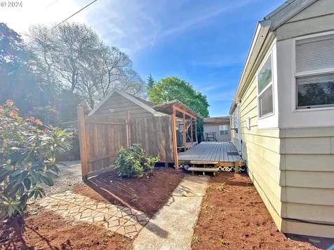 1211 Z Street Vancouver WA 98661