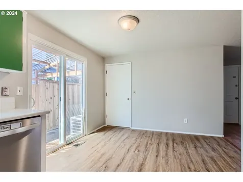 6620 Se 80th Avenue Portland OR 97206