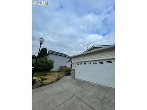 1972 Meadowood Loop Woodland WA 98674