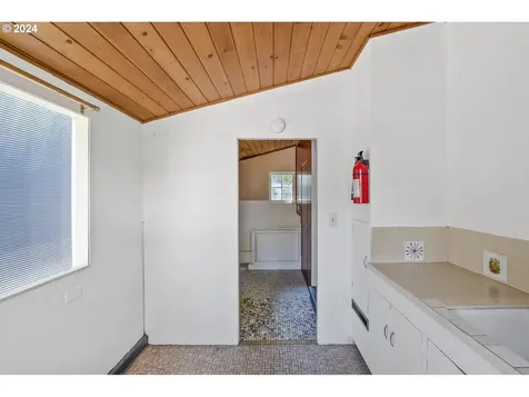 5744 N Mississippi Avenue Portland OR 97217