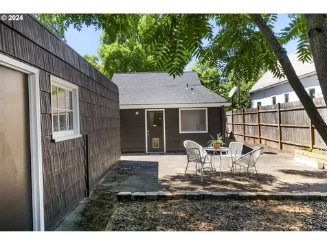 5744 N Mississippi Avenue Portland OR 97217