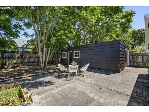 5744 N Mississippi Avenue Portland OR 97217