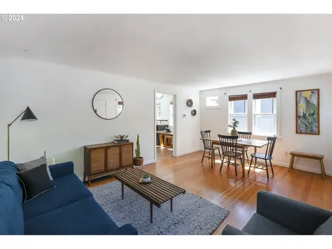 5744 N Mississippi Avenue Portland OR 97217