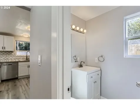 3944 SE 154th Place Portland OR 97236