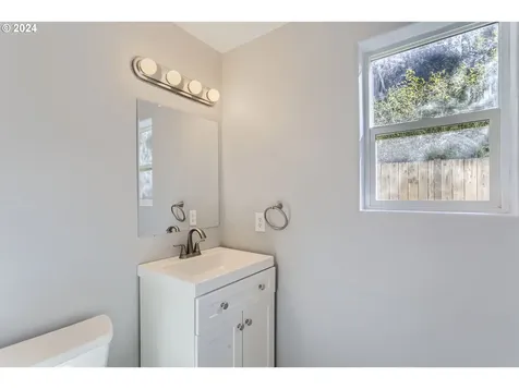 3944 SE 154th Place Portland OR 97236