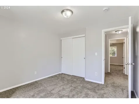 3944 SE 154th Place Portland OR 97236