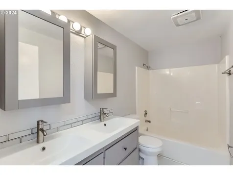 3944 SE 154th Place Portland OR 97236